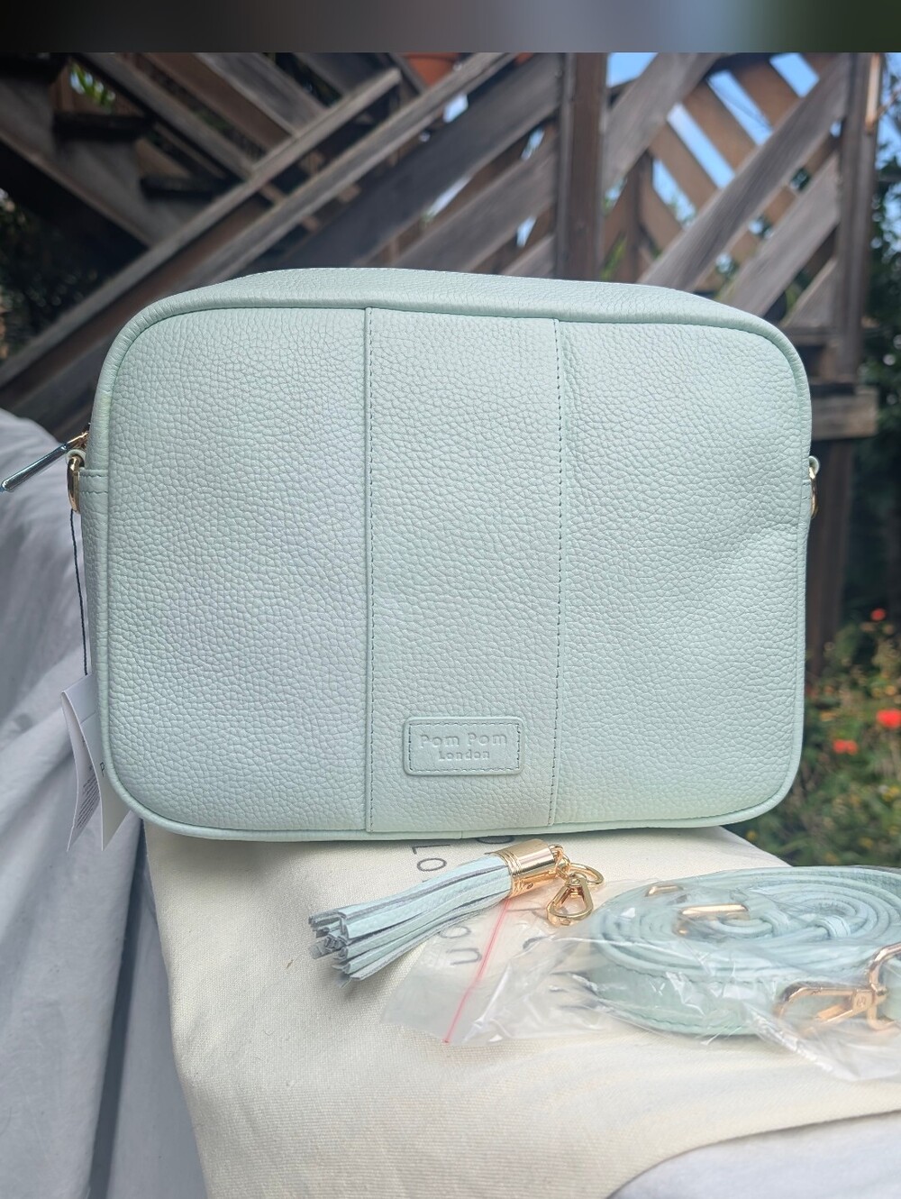 NWT Pom Pom London Spearmint City Plus